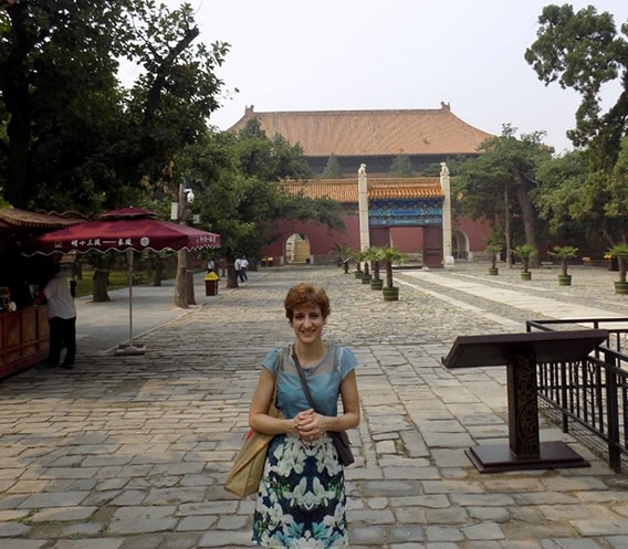 Denise Agosto in China